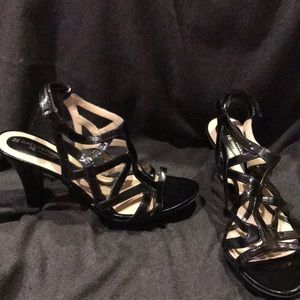 Black Naturalizer Criss Cross Heels, Size 8